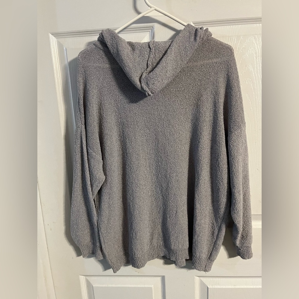 POL Textured Gray Knit Sweater - Picture 2 of 4